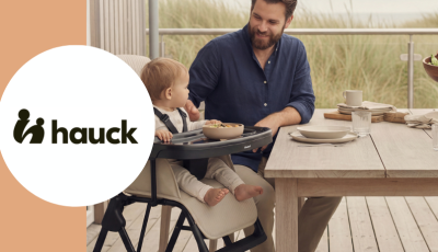 Testez gratuitement la chaise haute Sit N Go de Hauck