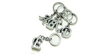 Recevez gratuitement un porte-clés personnalisé avec vos initiales