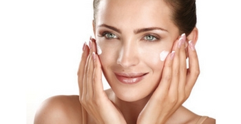 Les cosmétiques faits à la maison vous feront faire des économies !